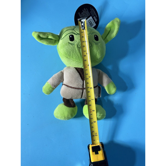 Star Wars Yoda Squeaker Plush Dog Toy NEW - Picture 4 of 4